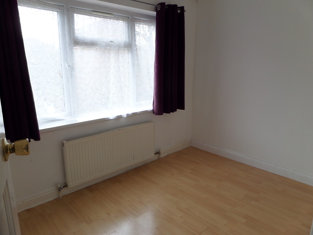 2 bed maisonette to rent in Berwick Avenue, Hayes  - Property Image 7