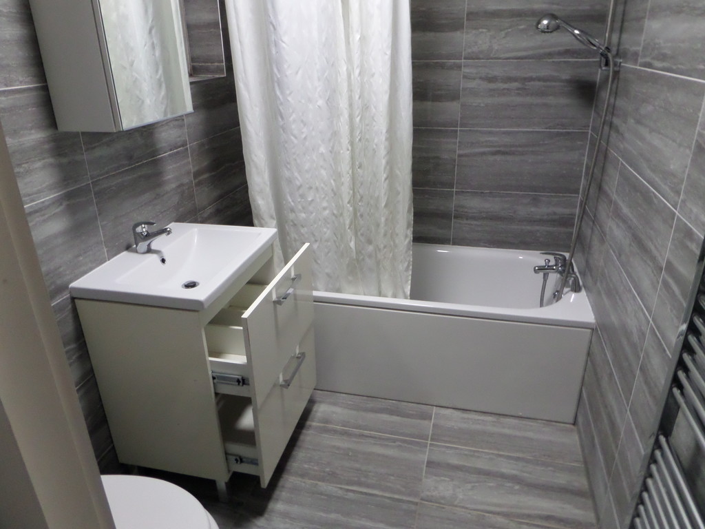 1 bed house share to rent in Lady Margaret Road, Southall  - Property Image 4