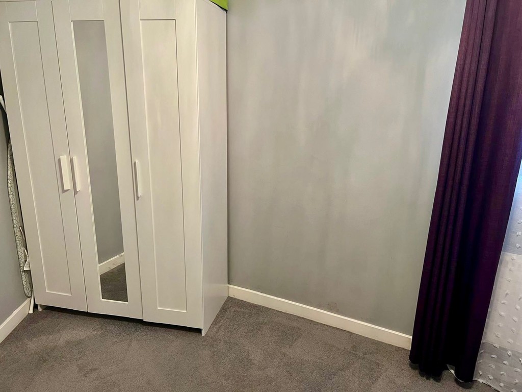 2 bed apartment for sale in Page Road, Feltham 18