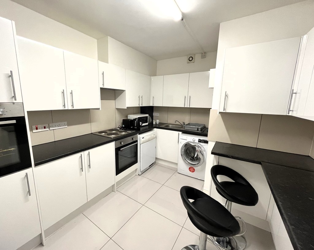 1 bed house share to rent in Clare Road, Middlesex  - Property Image 5