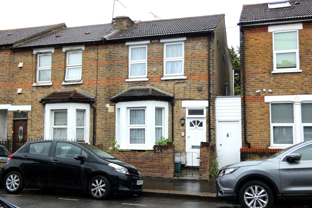 1 bed house share to rent in Clare Road, Middlesex 5