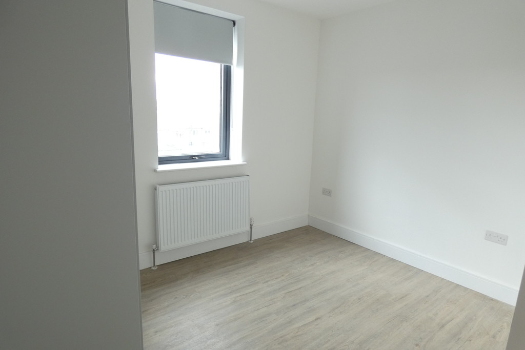 1 bed flat to rent in Allenby Road, Southall 9