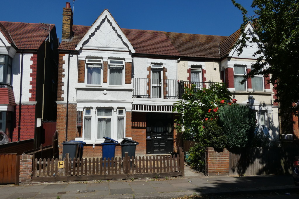 1 bed house share to rent in Villiers Road, Southall  - Property Image 2