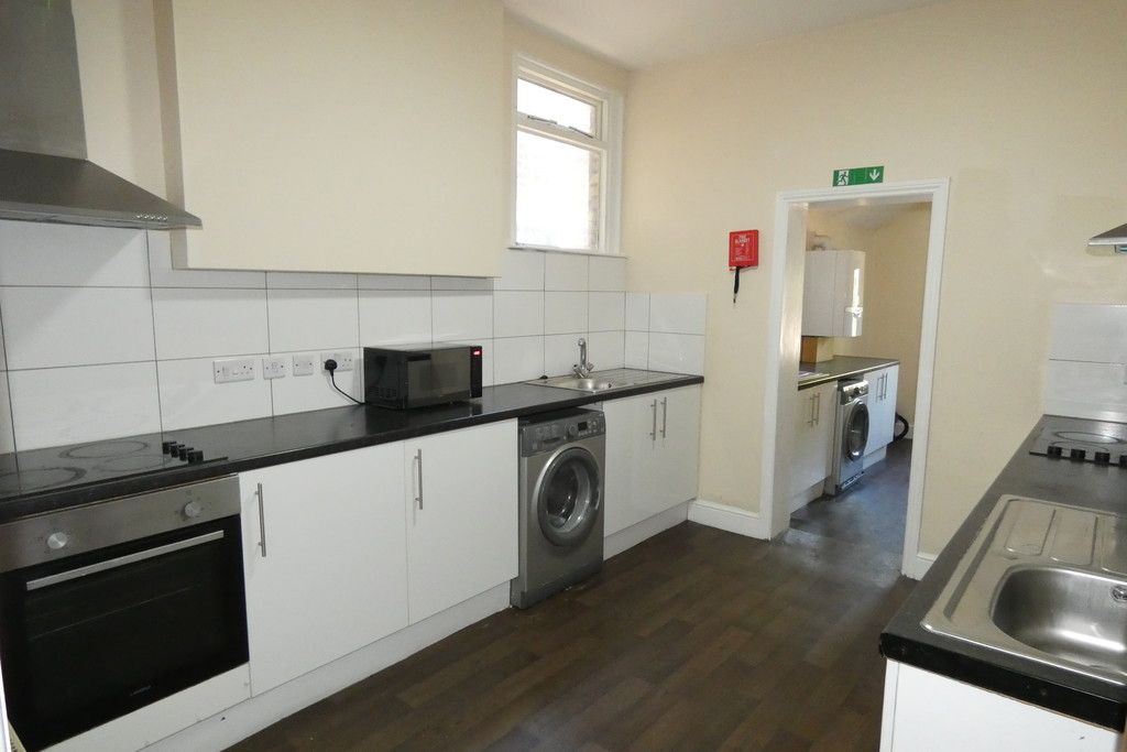 1 bed house share to rent in Villiers Road, Southall  - Property Image 4