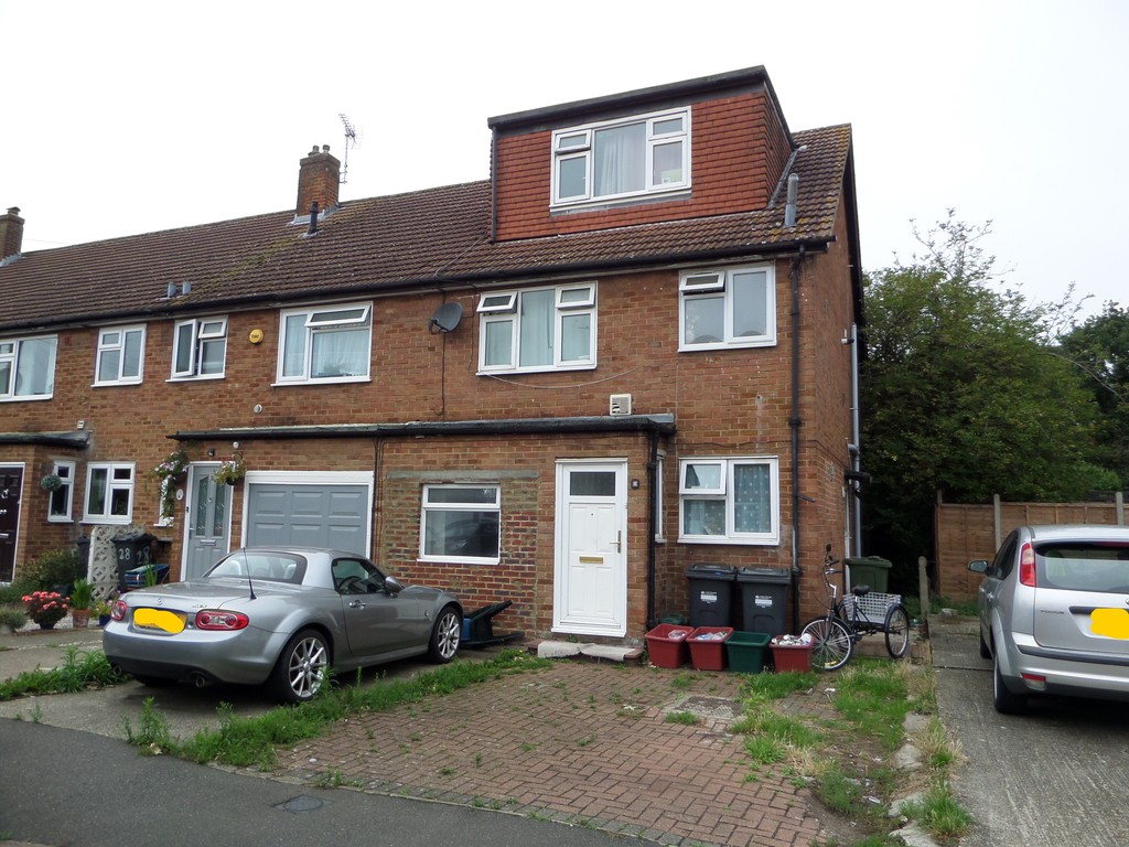 6 bed end of terrace house for sale in Wellington Road, Feltham 0