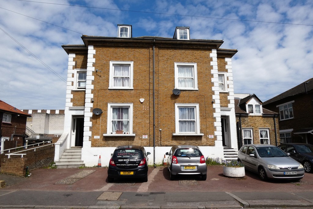 1 bed house share to rent in Grove Road R, Middlesex  - Property Image 2