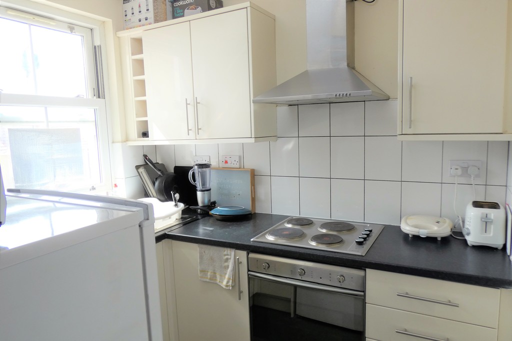 1 bed house share to rent in Grove Road R, Middlesex  - Property Image 7