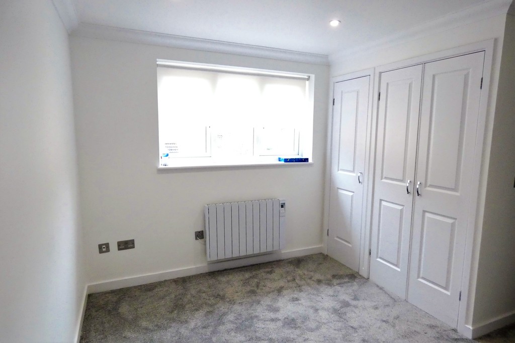 1 bed end of terrace house to rent in Maplin Park, Slough 9