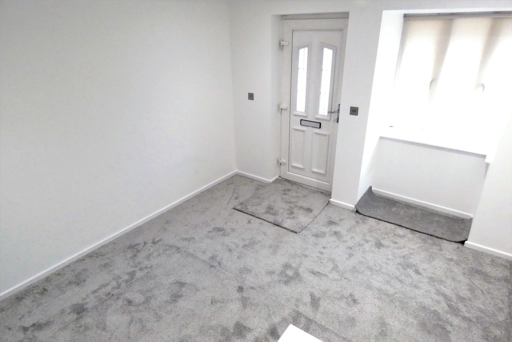 1 bed end of terrace house to rent in Maplin Park, Slough 3