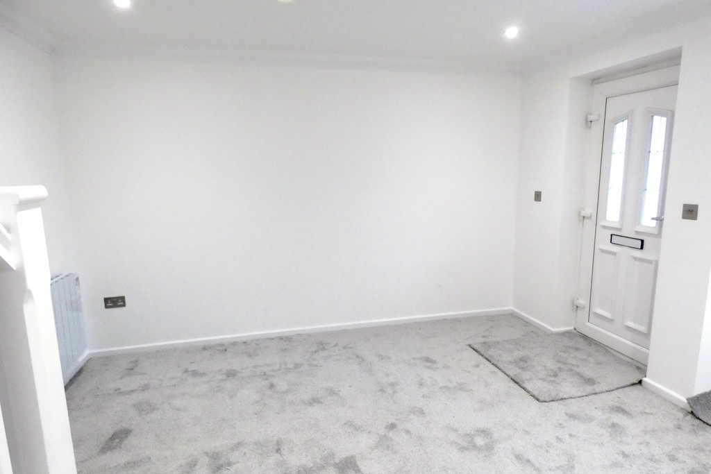 1 bed end of terrace house to rent in Maplin Park, Slough 1