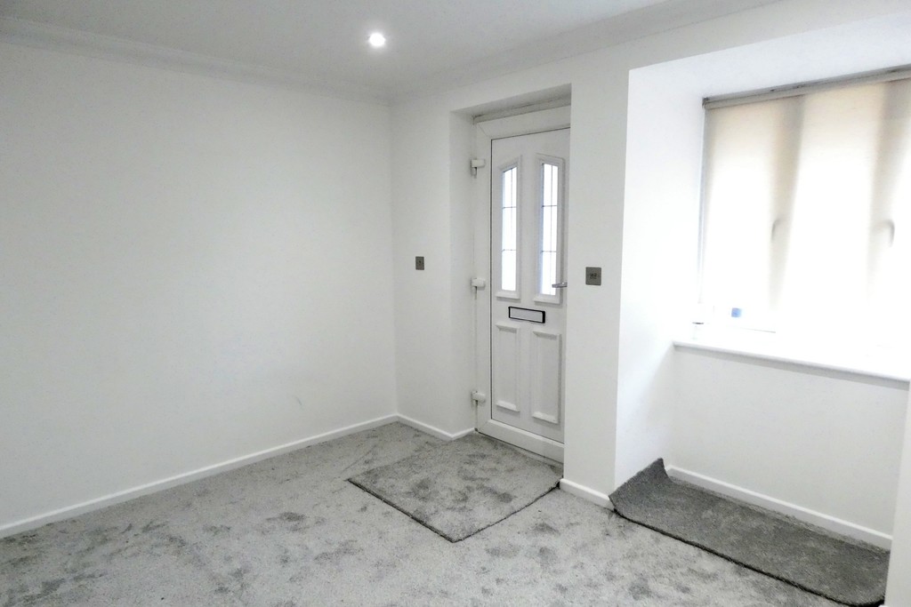 1 bed end of terrace house to rent in Maplin Park, Slough 5