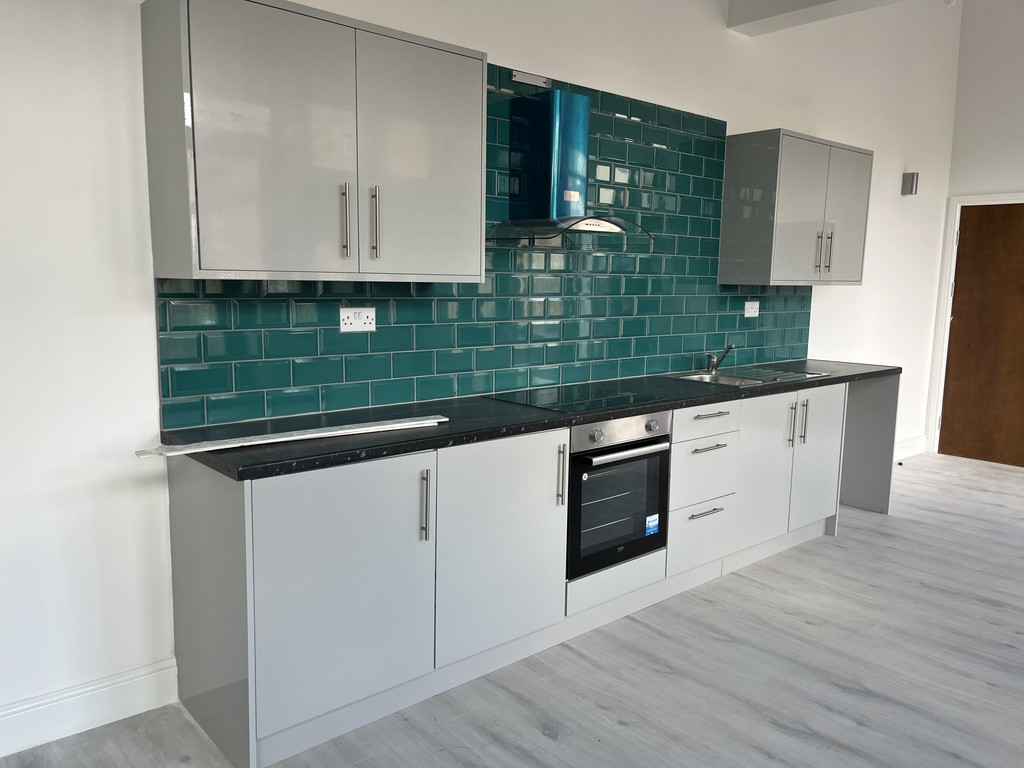 Studio flat to rent in Staines Road, Hounslow  - Property Image 7