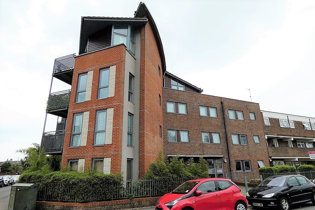 1 bed flat for sale in New Road, Feltham 14