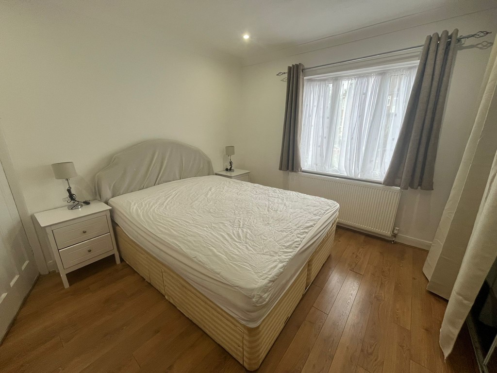 3 bed terraced house to rent in Mornington Road, Greenford 14