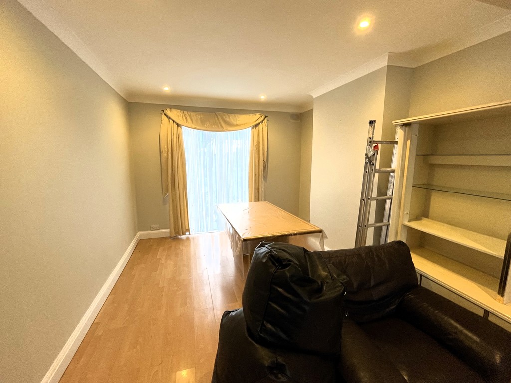 3 bed terraced house to rent in Mornington Road, Greenford  - Property Image 4
