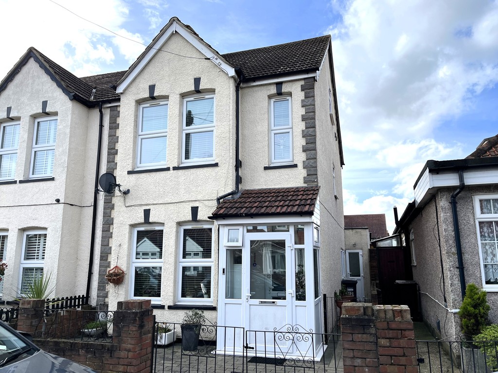 3 bed semi-detached house for sale in Warfield Road, Feltham 0