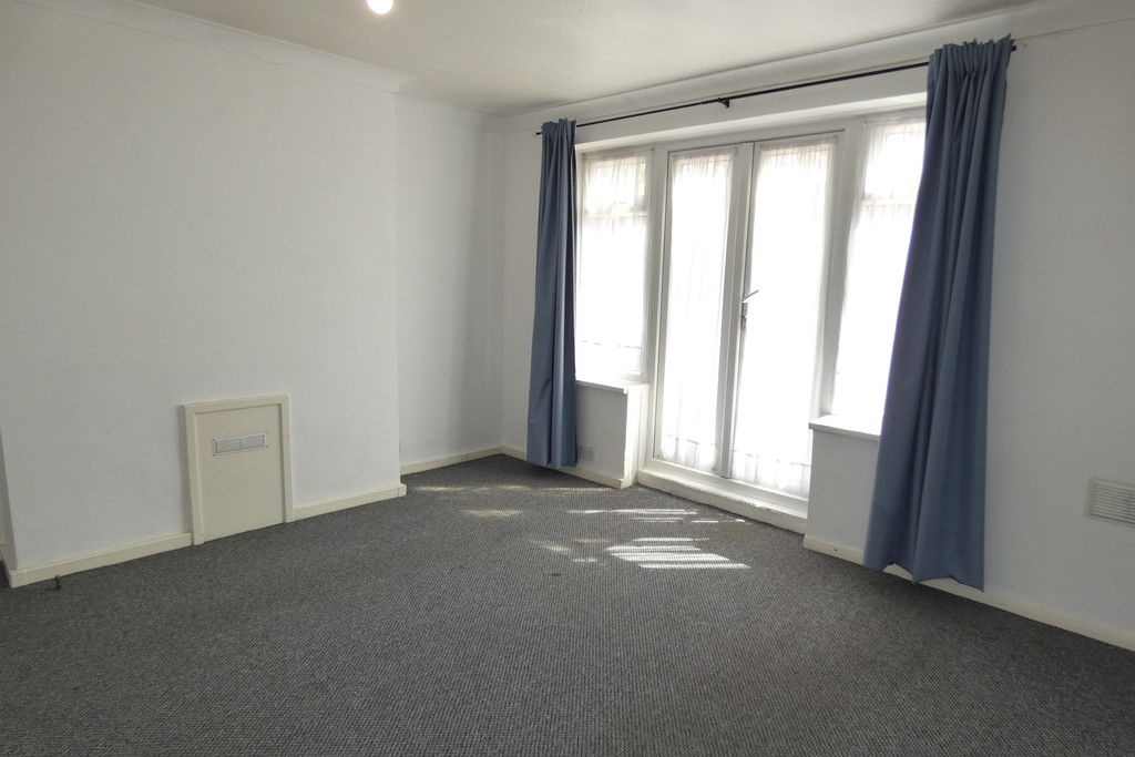 2 bed ground floor maisonette for sale in Sonia Gardens, Hounslow 8