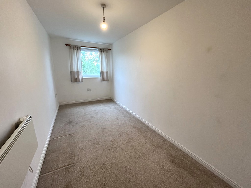 2 bed apartment for sale in Wooldridge Close, Feltham 10