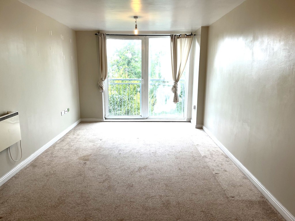 2 bed apartment for sale in Wooldridge Close, Feltham 5