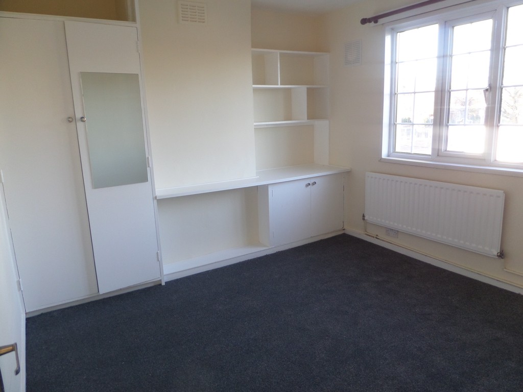 3 bed semi-detached house for sale in Cranford Lane, Hounslow 9