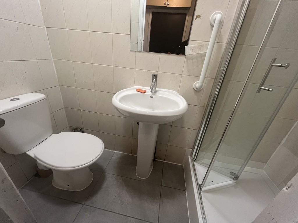 1 bed house share to rent in Lady Margaret Road, Middlesex 3
