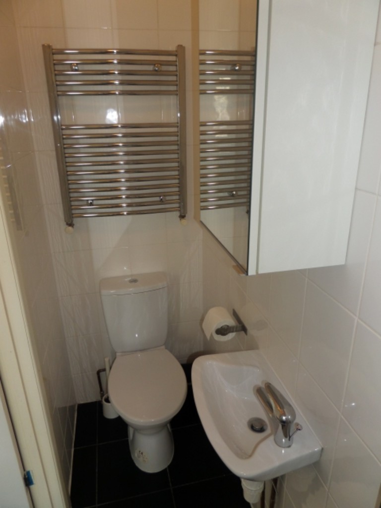 1 bed house share to rent in Otterfield Road, Middlesex 6