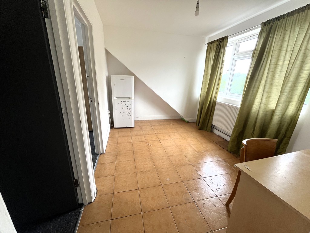 1 bed house share to rent in Lady Margaret Road, Middlesex 3