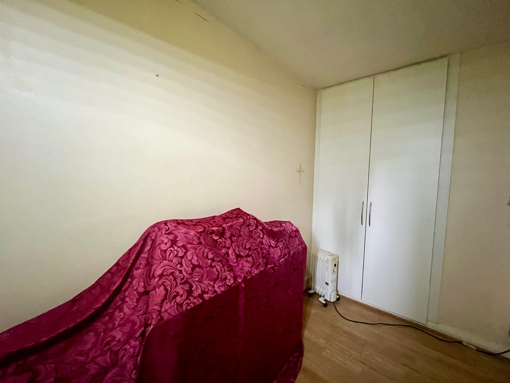 2 bed flat for sale in Bath Road, Hounslow 8