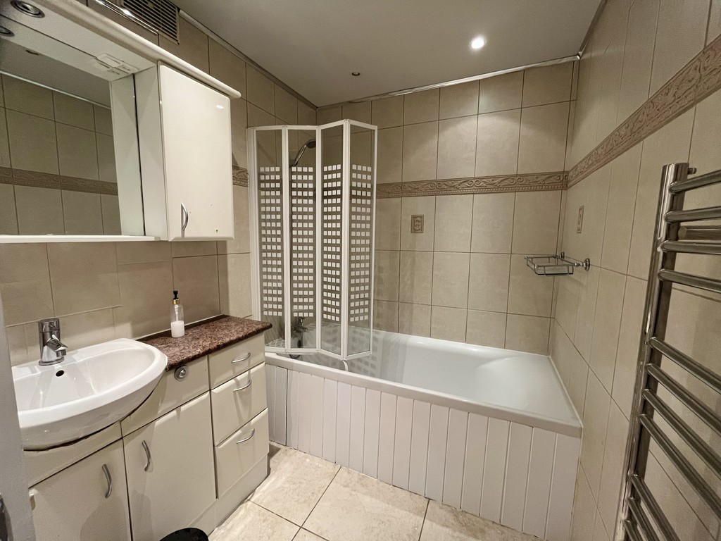 3 bed flat to rent in Loudoun Road, London  - Property Image 16