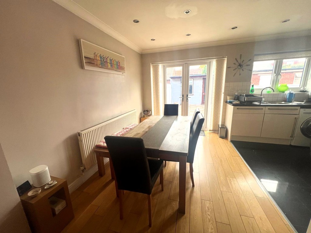 4 bed end of terrace house to rent in Marlow Road, Southall  - Property Image 5