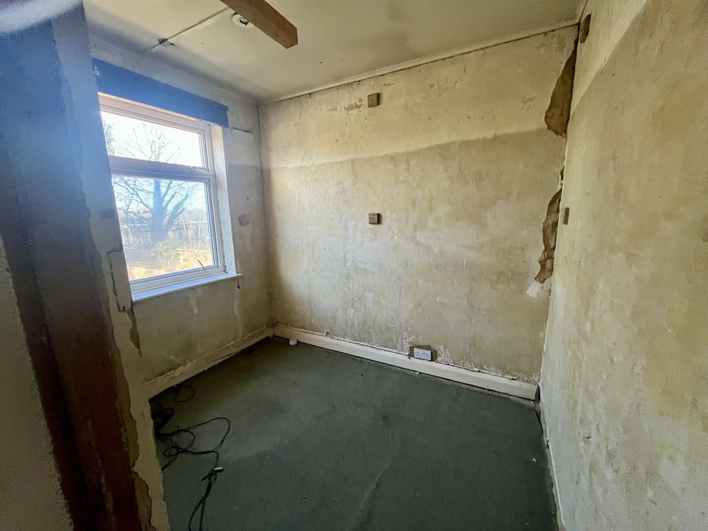 2 bed terraced house for sale in Hounslow Road, Feltham  - Property Image 11