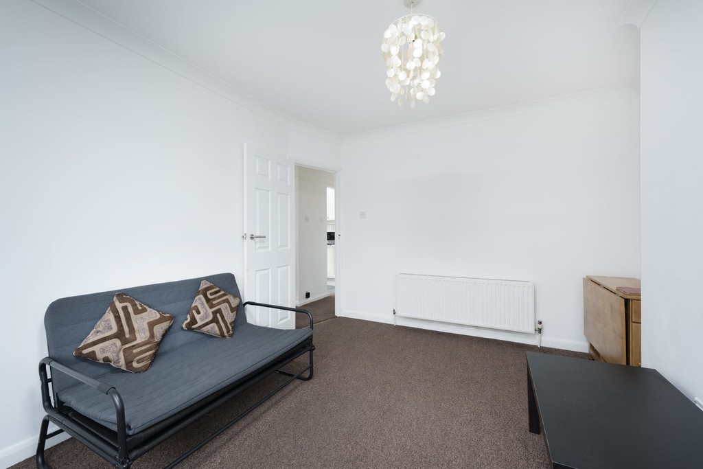 Empire Estates are DELIGHTED TO OFFER THIS WELL PRESENTED & SPACIOUS 2 BED FIRST FLOOR FLAT WITH FRONT GARDEN.  Situated on the ever so popular STAINES ROAD close to local shops, school and amenities.  Comprises of Living Room, Fitted Kitchen, Bathroom / WC and 2 bedrooms.  Excellent transport links close to M4. A4 and M25 motorways and easy access to Heathrow Airport.  Available Immediately -  Council Tax Band C approx £ 1854.06  per annum.