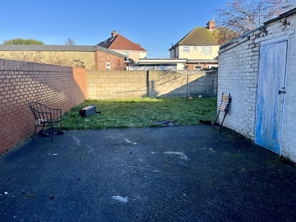 3 bed semi-detached house to rent in Orchard Avenue, Feltham  - Property Image 10