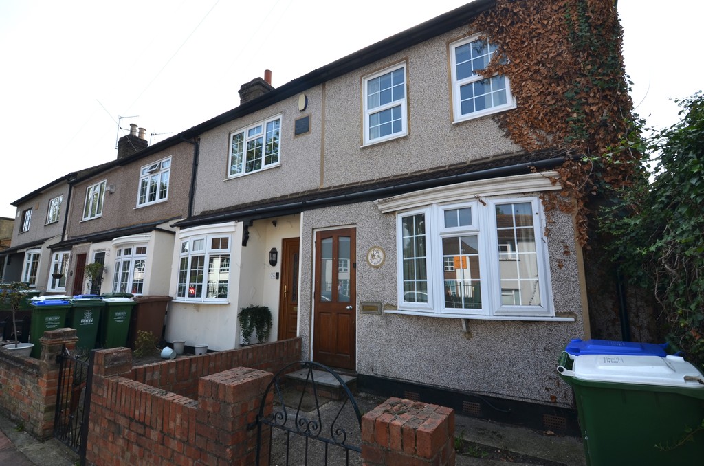 4 bed end of terrace house to rent in Alma Road, Kent  - Property Image 7