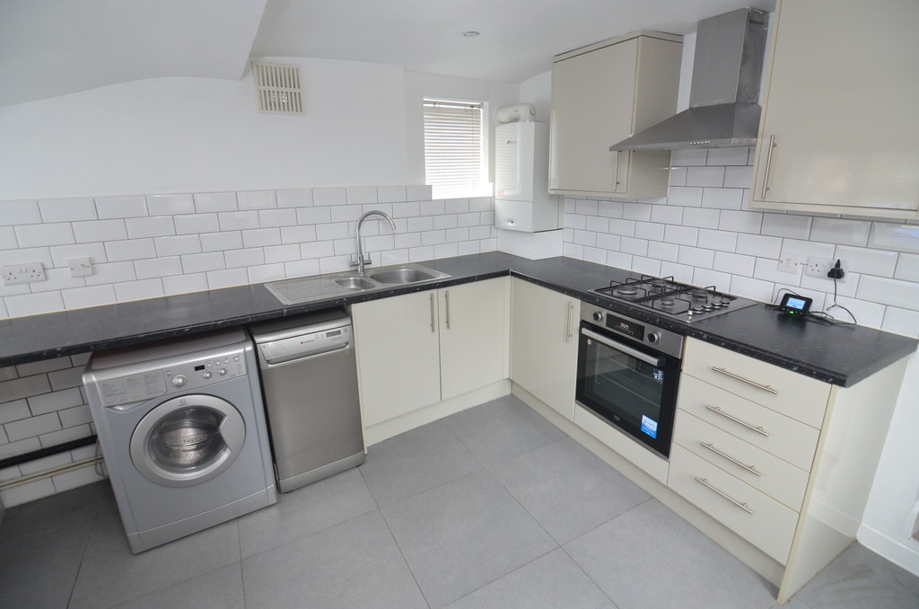 1 bed ground floor flat to rent in Station Road, Sidcup, DA15 7DR  - Property Image 11