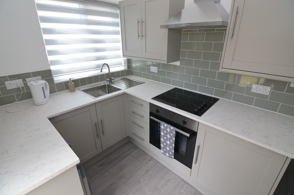 2 bed ground floor maisonette to rent in Hatherley Road, Sidcup, DA14 4AJ  - Property Image 3