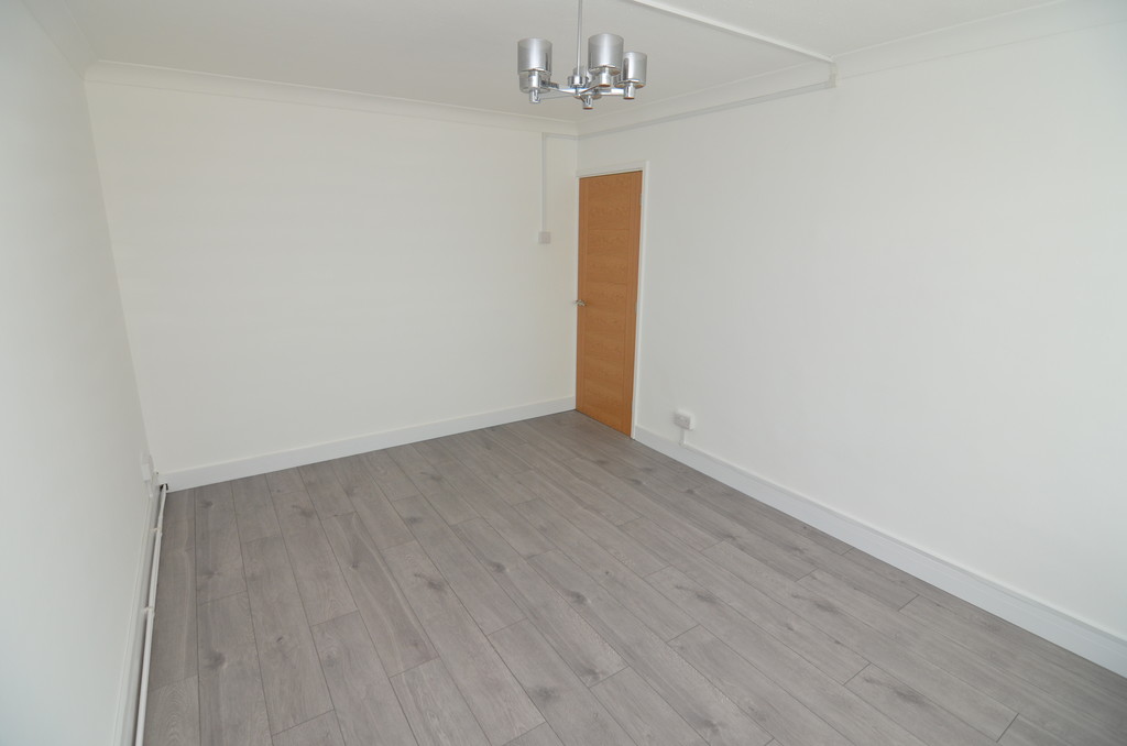 2 bed ground floor maisonette to rent in Hatherley Road, Sidcup, DA14 4AJ  - Property Image 8