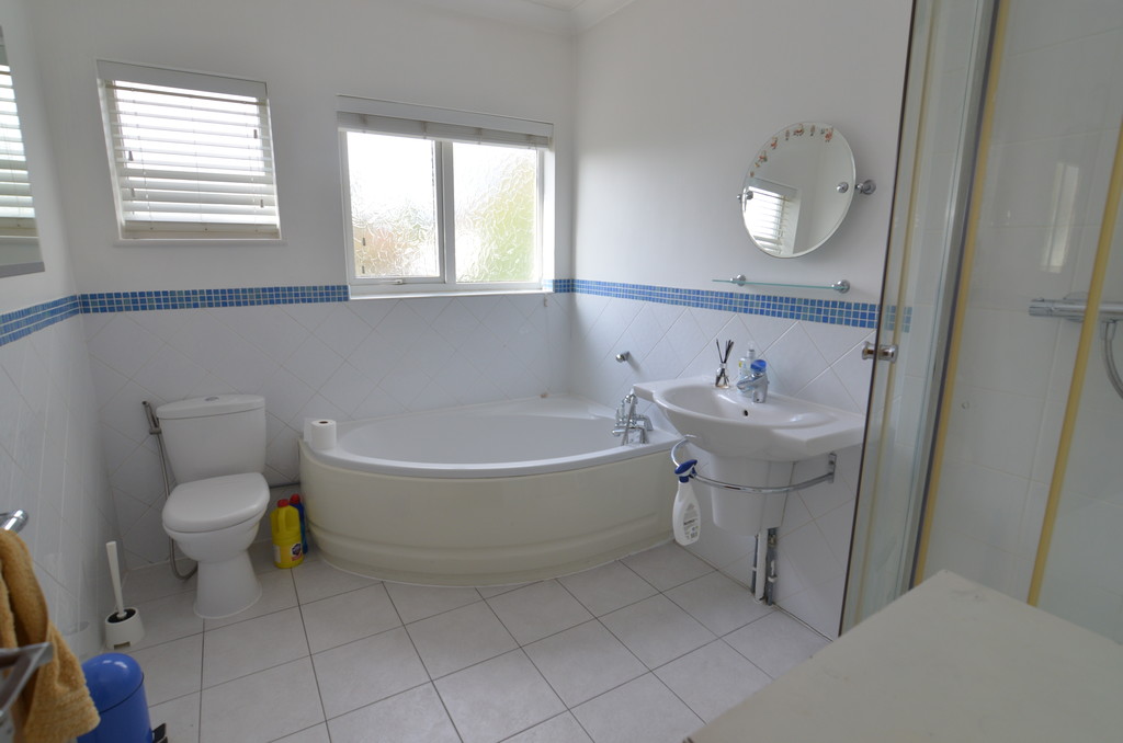 4 bed terraced house to rent in Halfway Street, Kent  - Property Image 5