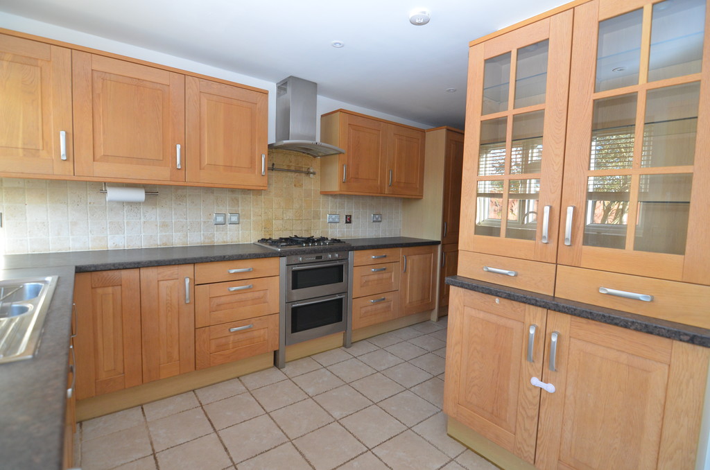 4 bed terraced house to rent in Halfway Street, Sidcup, DA15 8DP  - Property Image 3