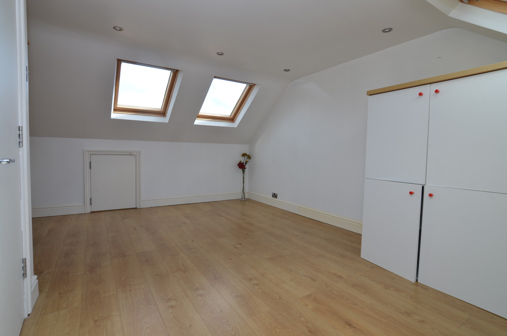 4 bed terraced house to rent in Halfway Street, Kent  - Property Image 11