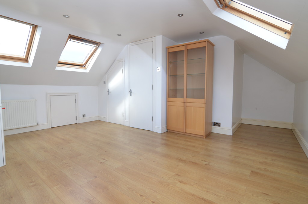 4 bed terraced house to rent in Halfway Street, Kent  - Property Image 12