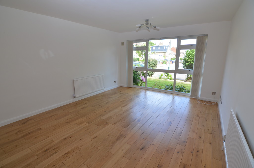 2 bed ground floor flat to rent in Granville Road, Sidcup  - Property Image 2