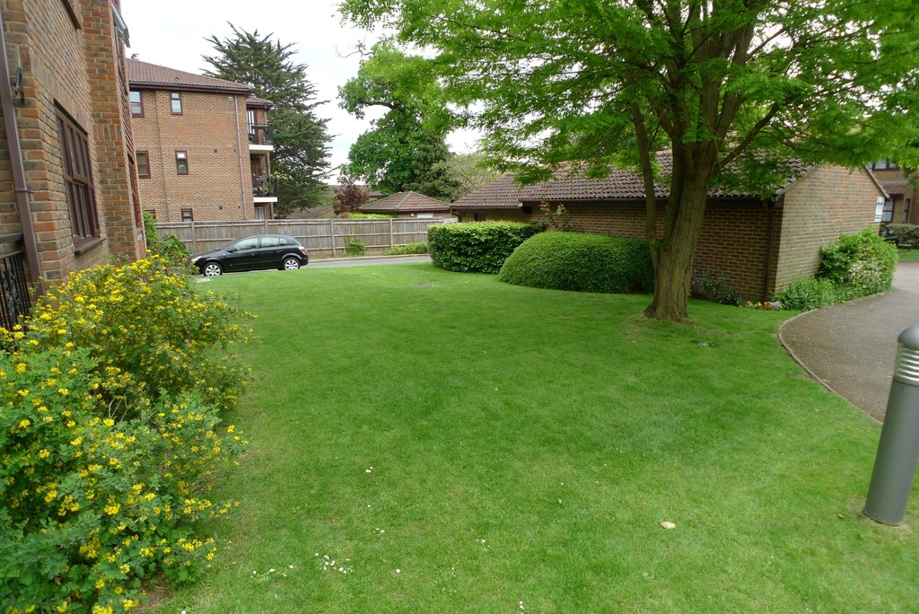 2 bed flat to rent in Parkhill Road, Bexley  - Property Image 15