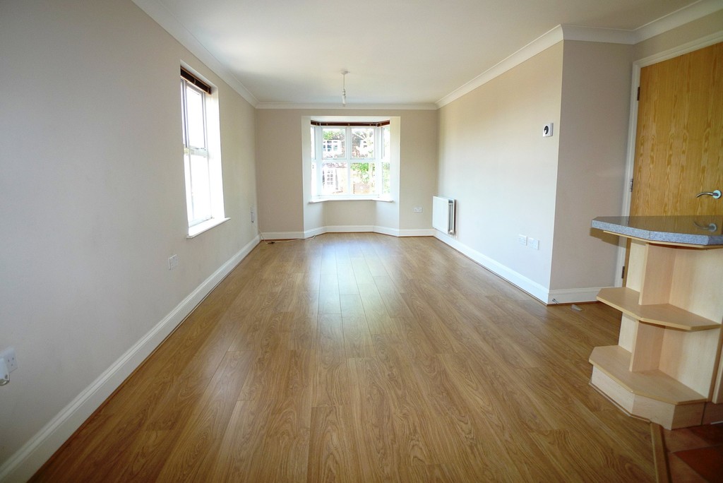 2 bed flat to rent in Carlton Road, Sidcup, DA14 6GU  - Property Image 2