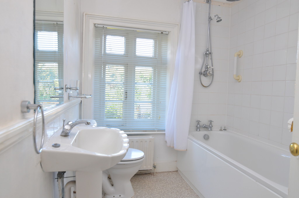 2 bed cottage to rent in Burnt Oak Lane, Sidcup, DA15 9DB  - Property Image 5