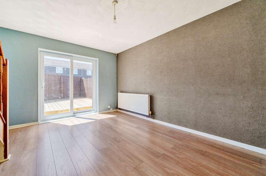 2 bed terraced house for sale in Aspen Close, Swanley, BR8 7UB  - Property Image 2