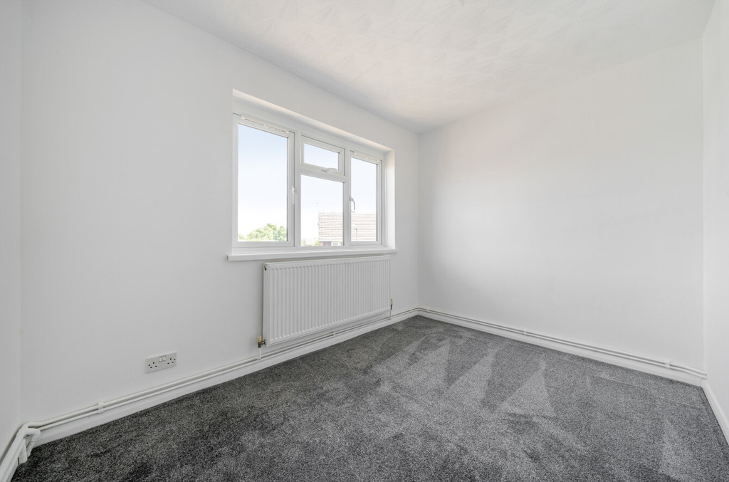 2 bed terraced house for sale in Aspen Close, Swanley, BR8 7UB  - Property Image 5
