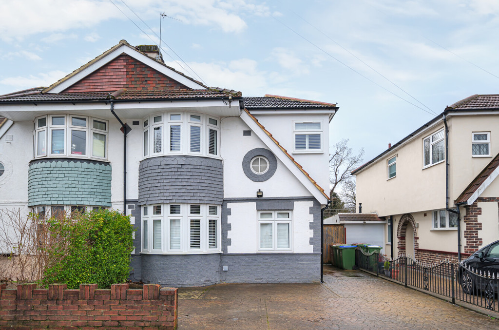 5 bed semi-detached house for sale in Old Farm Avenue, Sidcup  - Property Image 1