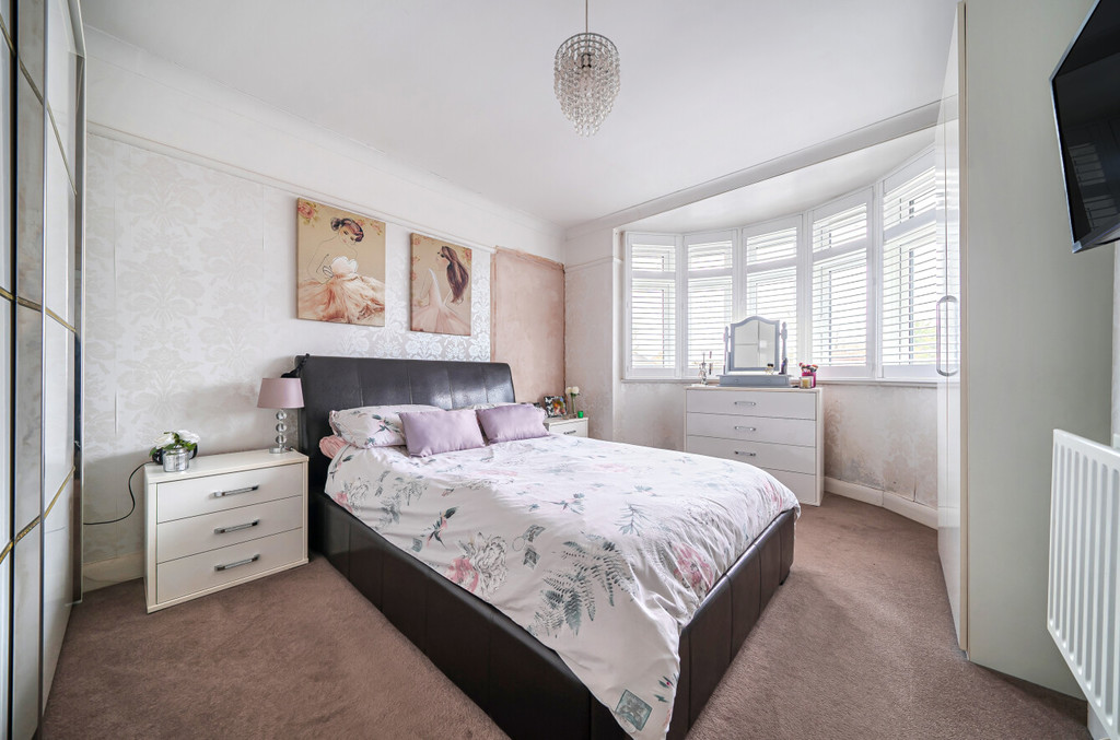 5 bed semi-detached house for sale in Old Farm Avenue, Sidcup  - Property Image 9