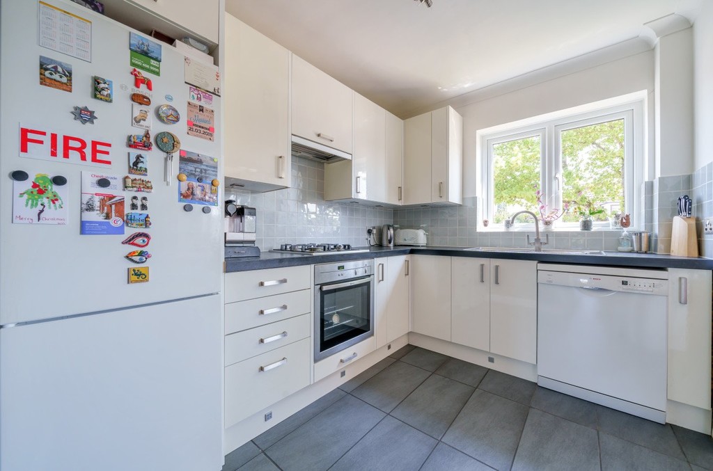 2 bed maisonette for sale in Sydney Road, Sidcup  - Property Image 4